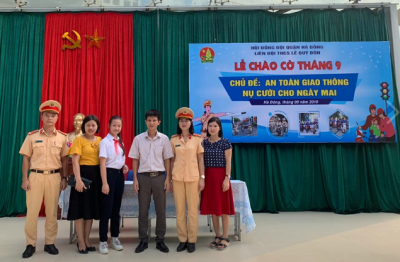 Hưởng ứng tháng An toàn giao thông